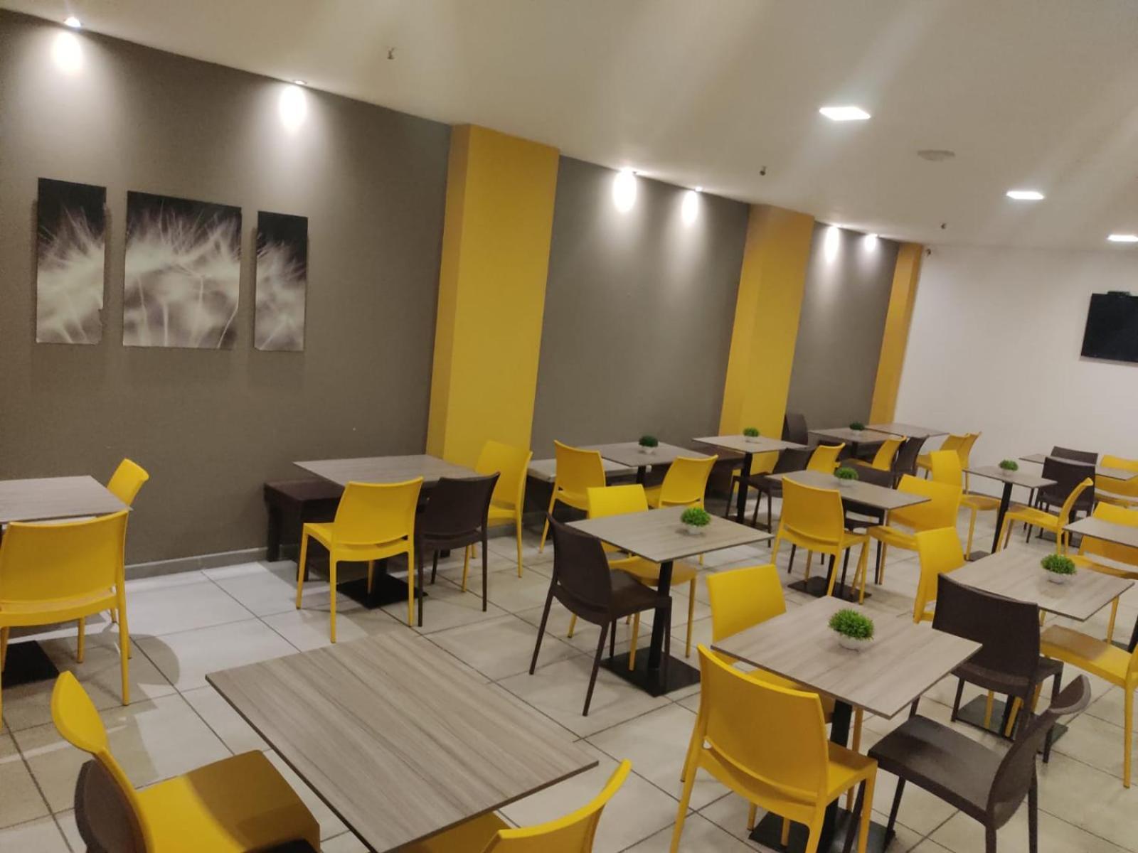 Hm Hotel Expo Inn โบโกตา ภายนอก รูปภาพ