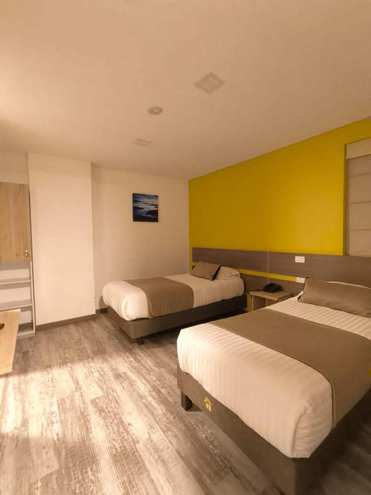 Hm Hotel Expo Inn โบโกตา ภายนอก รูปภาพ